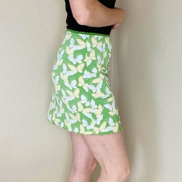 Urban Outfitters Retro Y2K Green Bodycon Butterfly Mini Skirt - Picture 3 of 8